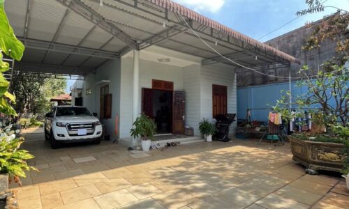 BÁN NHÀ ĐẶNG VĂN NGỮ 12M*33M GIÁ 5,8 TỈ